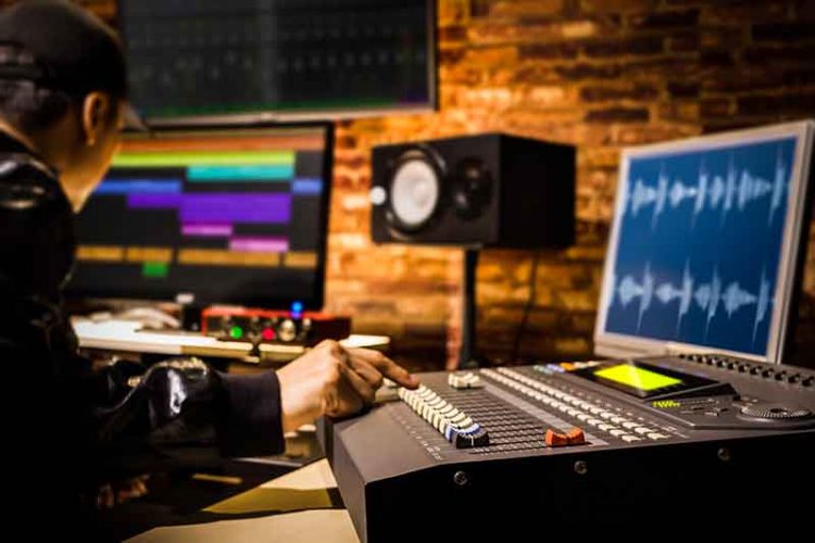 10 Best Home Recording Studio Bundles - Top Gear for Recording