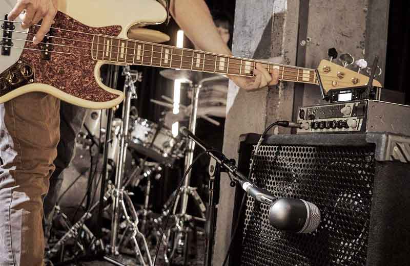 Best Mics For Bass Amp